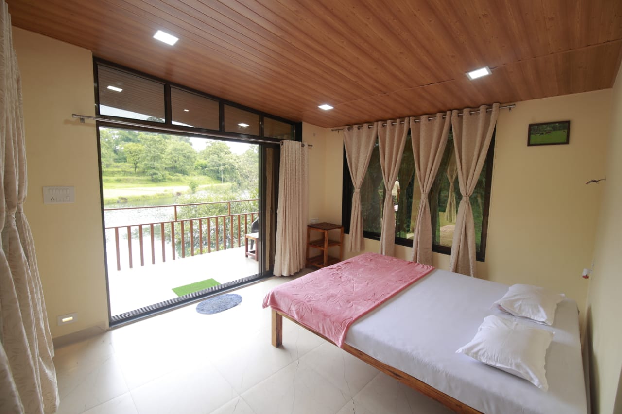 WhatsApp Image 2025-11-13 at 7.49.31 PM (2)