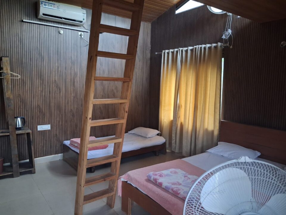 WhatsApp Image 2025-12-15 at 13.30.27 (1)